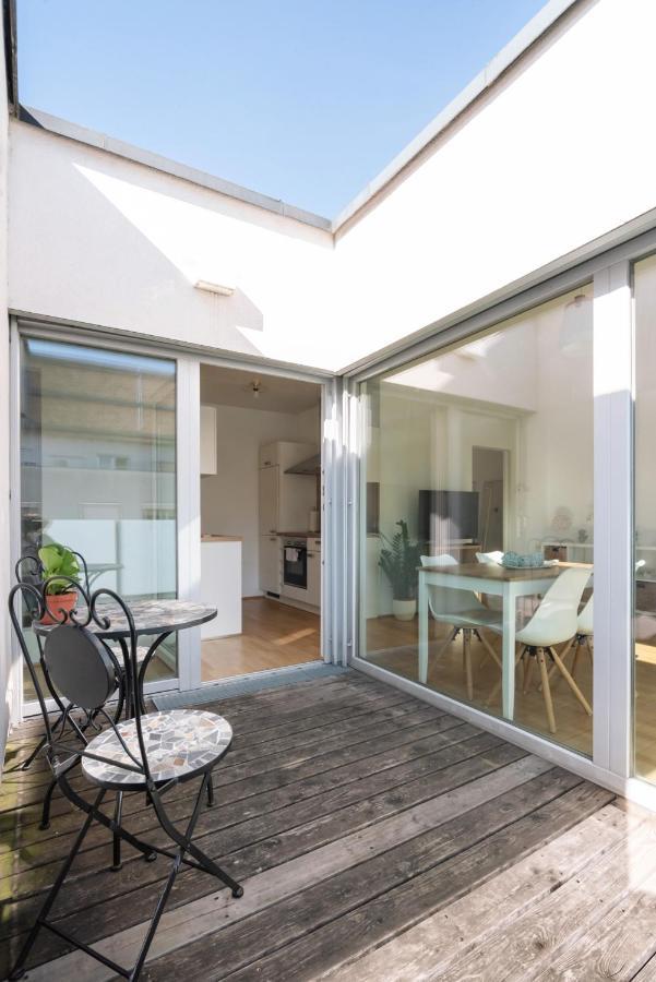 וינה Helles, Neues Dg Apartment Mit Blick Zum Donauturm מראה חיצוני תמונה