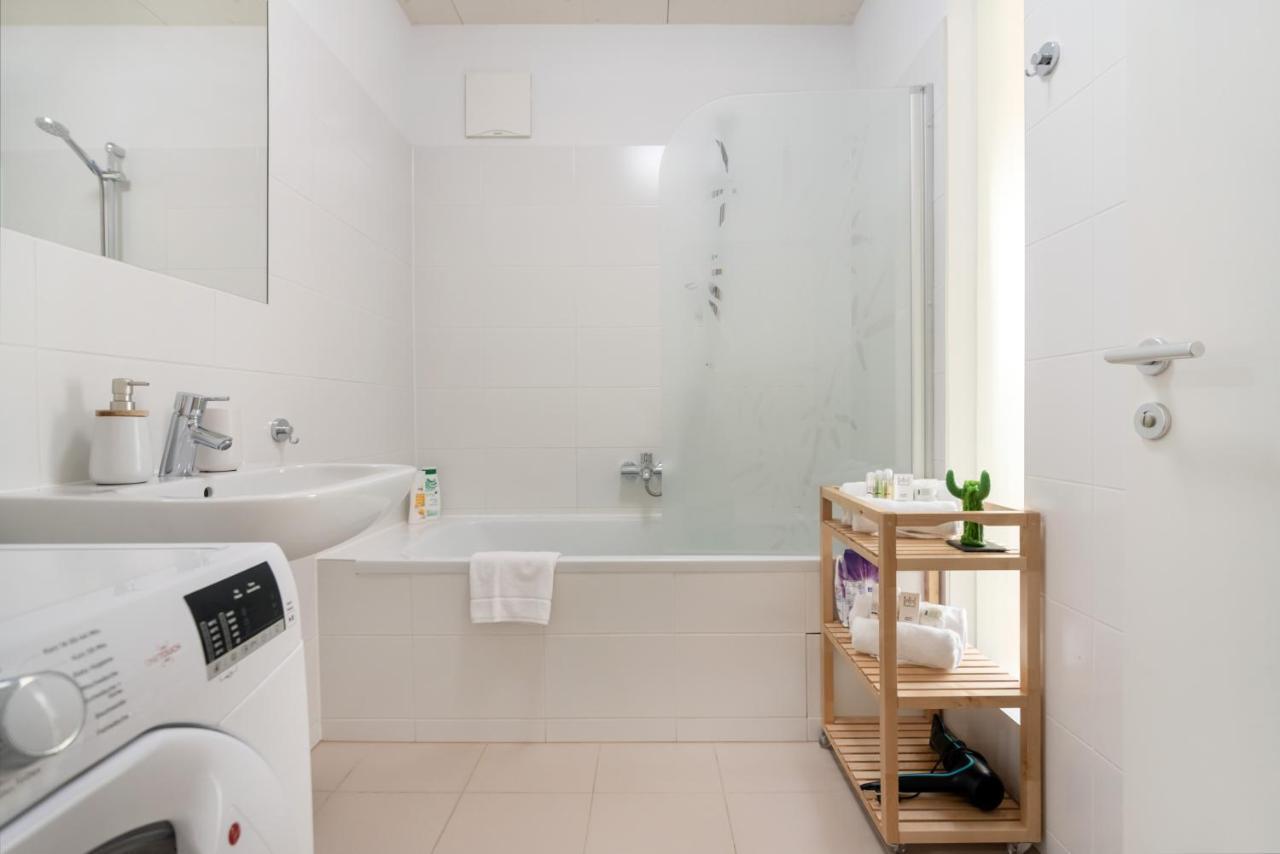 וינה Helles, Neues Dg Apartment Mit Blick Zum Donauturm מראה חיצוני תמונה