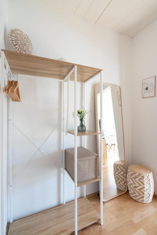 וינה Helles, Neues Dg Apartment Mit Blick Zum Donauturm מראה חיצוני תמונה