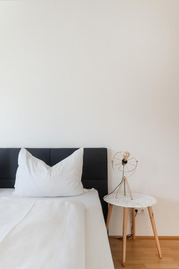 וינה Helles, Neues Dg Apartment Mit Blick Zum Donauturm מראה חיצוני תמונה