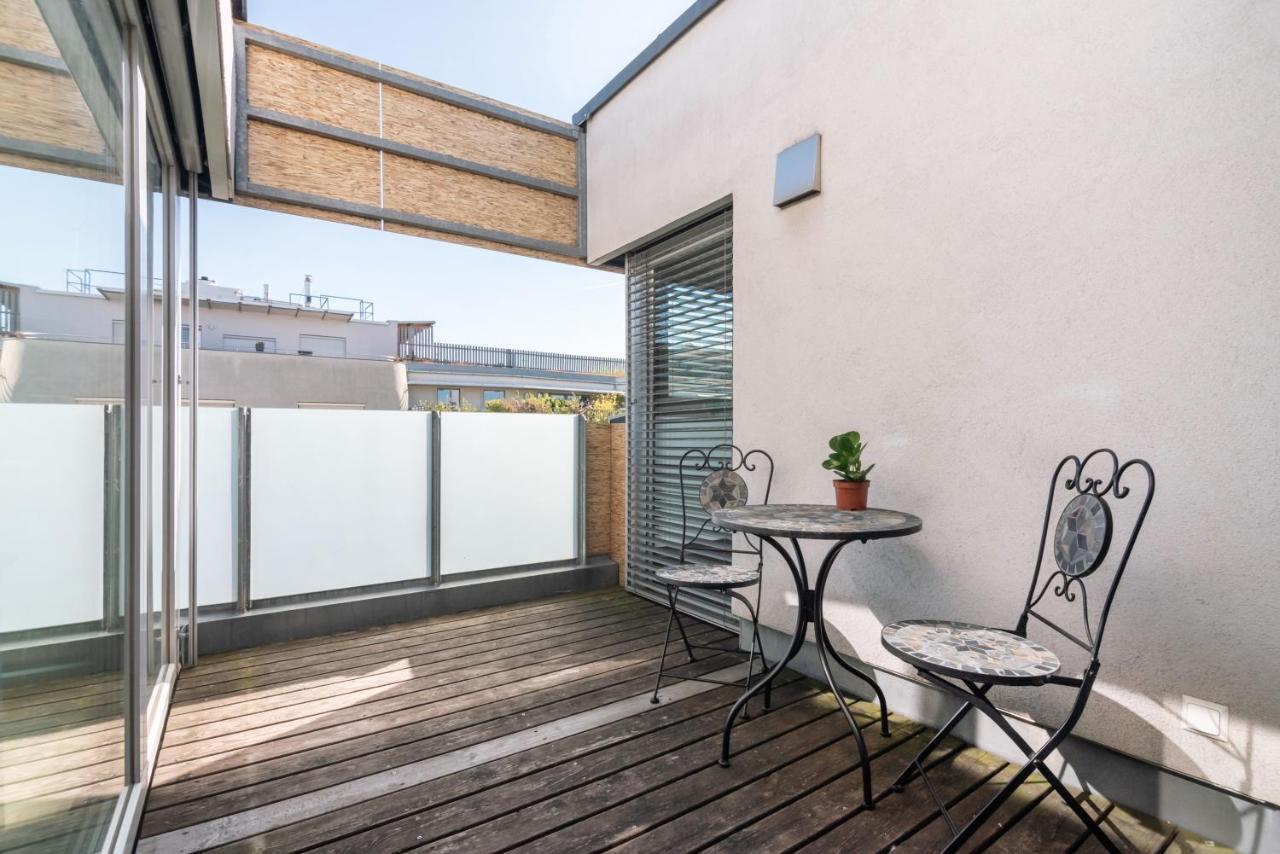 וינה Helles, Neues Dg Apartment Mit Blick Zum Donauturm מראה חיצוני תמונה