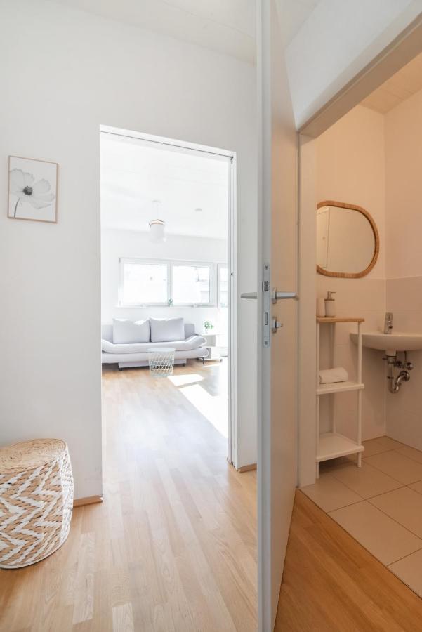 וינה Helles, Neues Dg Apartment Mit Blick Zum Donauturm מראה חיצוני תמונה